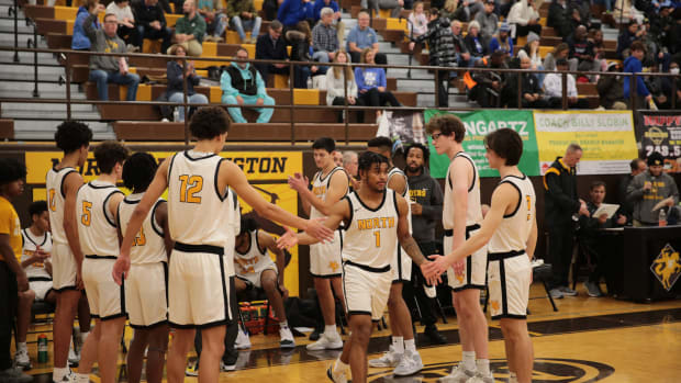 North Farmington vs Detroit Catholic Central Dec-13 Craig Hedges11